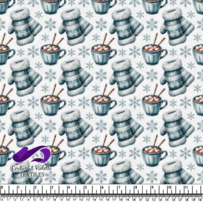 Motif d'hiver douillet avec des gants, du chocolat chaud et des flocons de neige