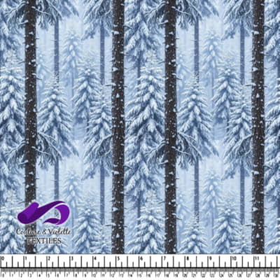 Pins Couvert de Neige dans un Paysage Forestier d'Hiver